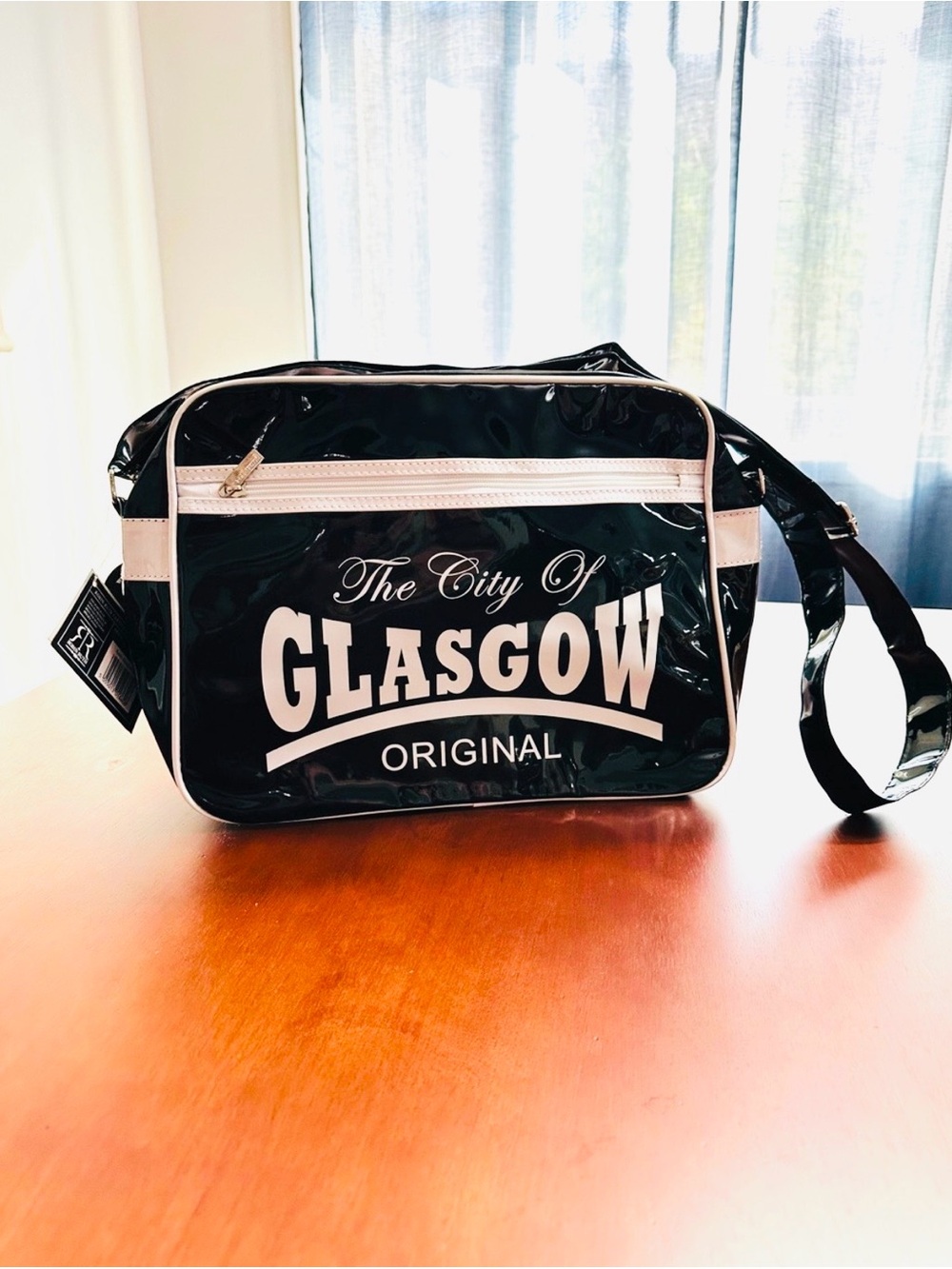 Robin Ruth Glasgow Original Black Retro Crossbody Bag